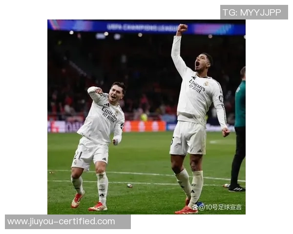 欧联杯焦点战：皇马凭借神扑力克曼联全场沸腾赛后点评精彩纷呈